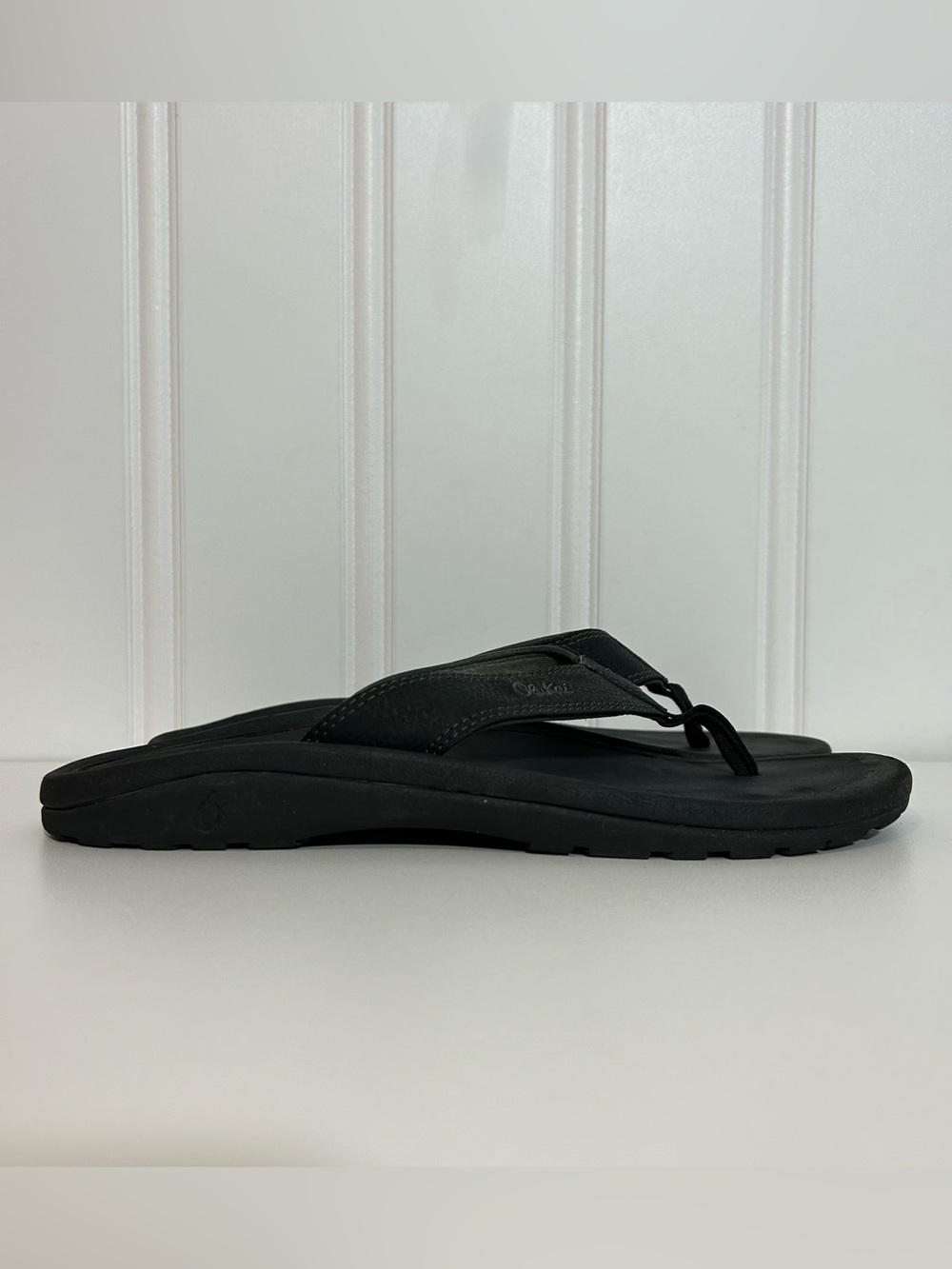 Olukai Ohana Men's Black Flip Flop Sandals - Simple Everyday Thong